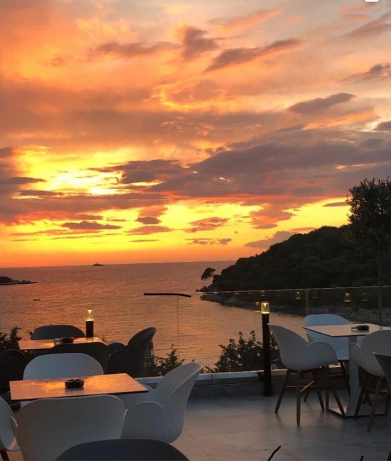Guesthouse Flamur Ksamil Eksteriør billede